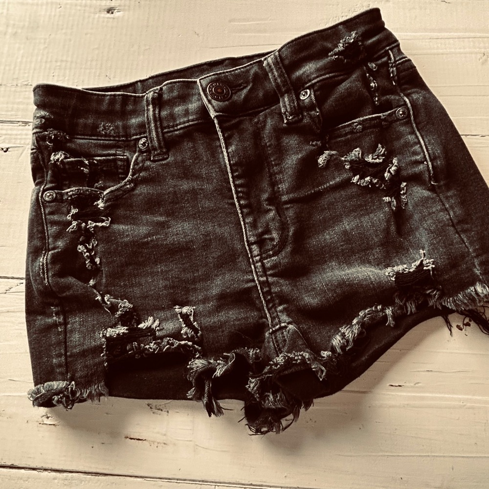 American Eagle Next Level Stretch Distressed Denim Shorts Dark Wash Womens Siz 0